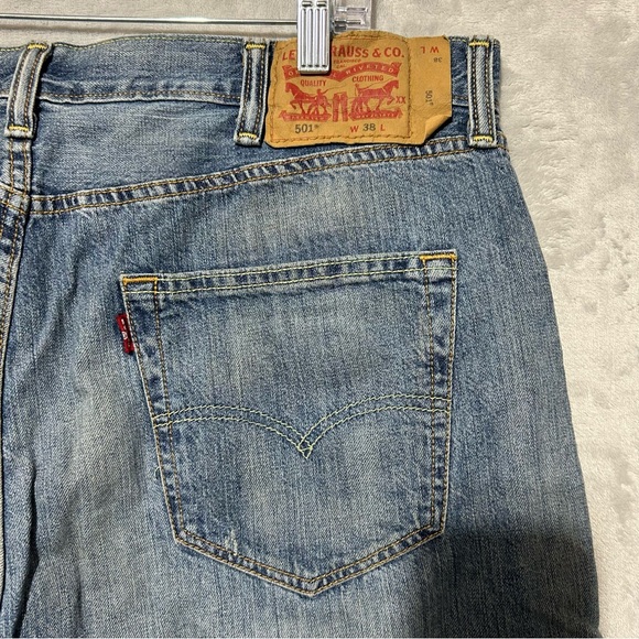 Levi's 501 Denim Shorts Mens Size 38 Blue Button Fly 10” Inseam - Picture 4 of 11